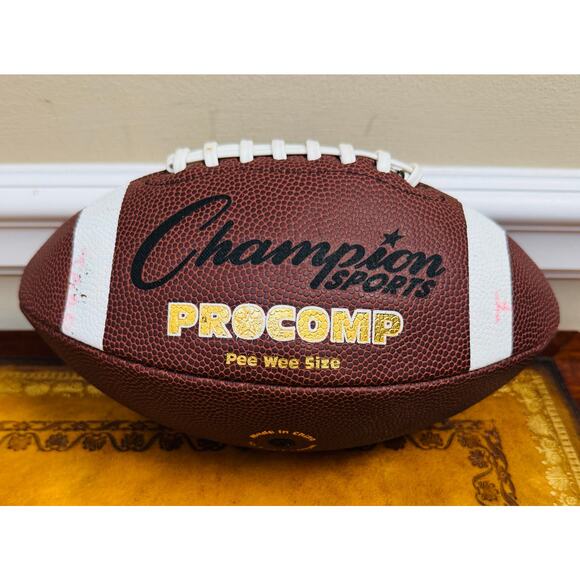 Champion Sports Pee Wee Size Pro Composition CF400 Football - Picture 1 of 4